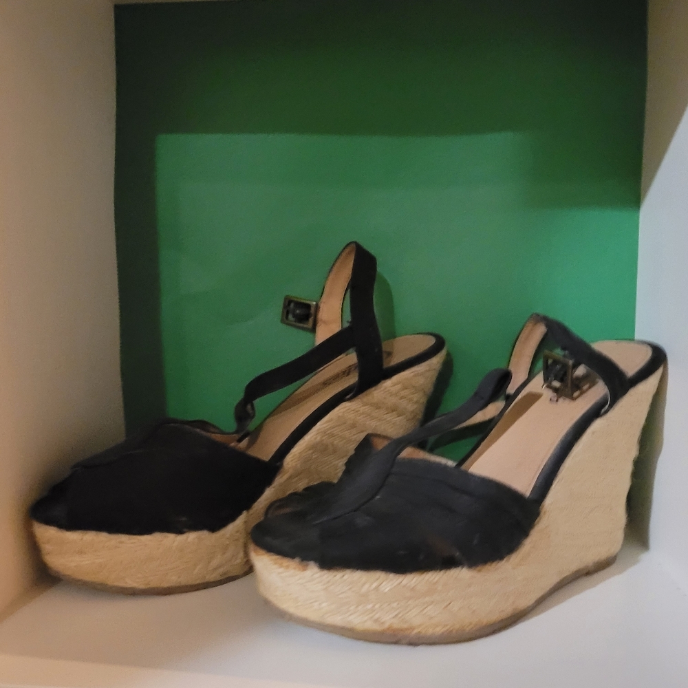 Candie's Wedges
